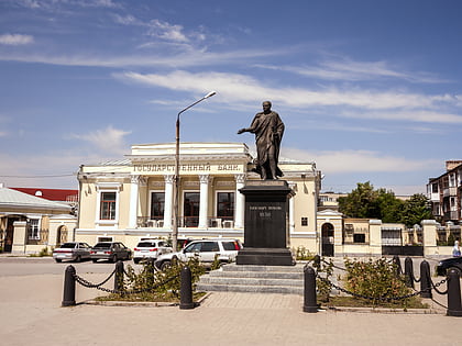 alexandrovskaya square taganrog
