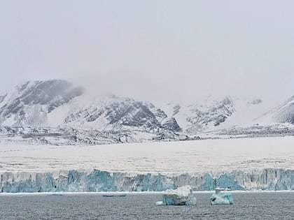 inostrantsev glacier parc national de larctique russe