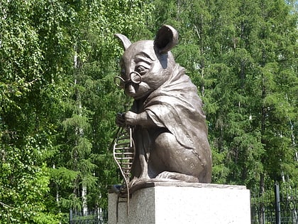 monument en lhonneur de la souris de laboratoire novossibirsk