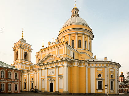 holy trinity cathedral of the alexander nevsky lavra san petersburgo