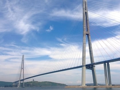 puente de la isla russki vladivostok