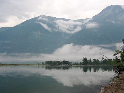 lago teletskoye reserva natural de altai