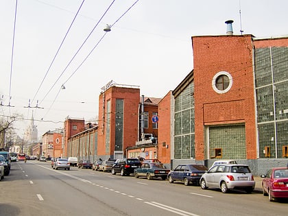 novo ryazanskaya street garage moscu