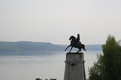 tatishchev monument togliatti