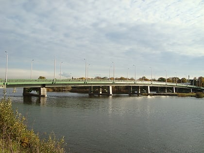 bolshoy petrovsky bridge sankt petersburg