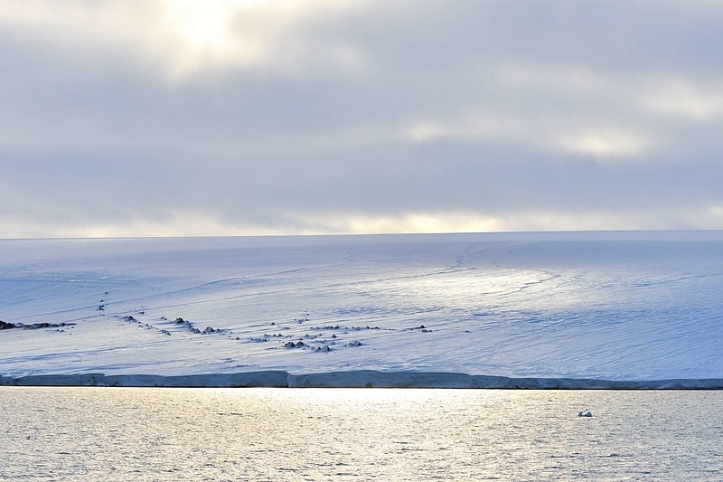 academy of sciences glacier isla komsomolets