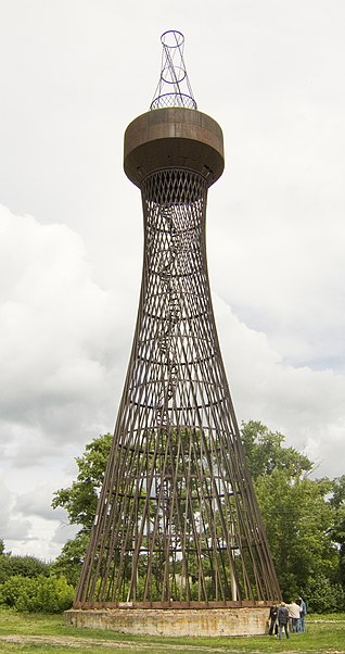 Torre Shújov en Polibino