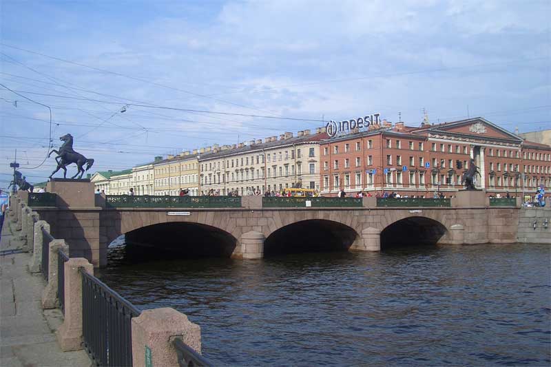 Puente Aníchkov