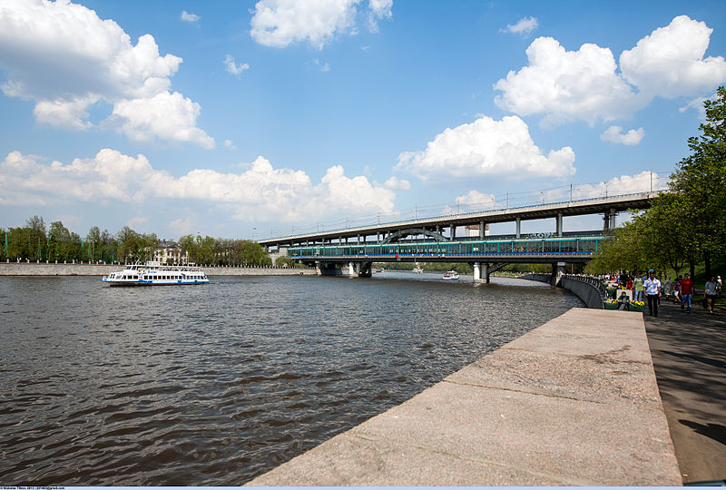 Luzhniki Metro Bridge