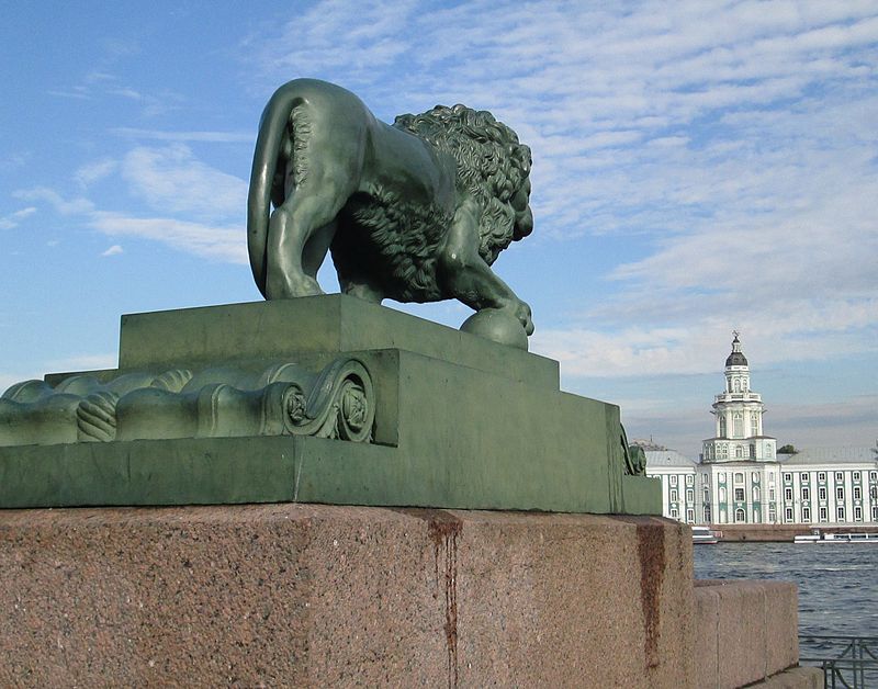 Lions at the Dvortsovaya pier