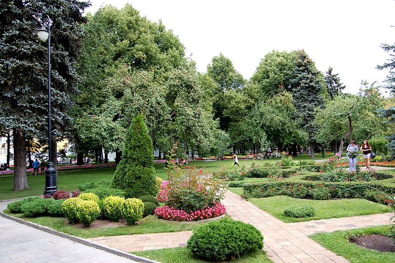 Taynitsky Garden