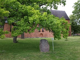 Kyrkogården Runestones