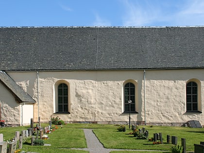 husby langhundra kyrka