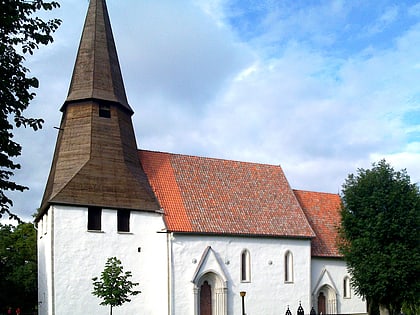 kirche von hellvi