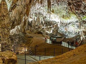 Cueva de Postoina