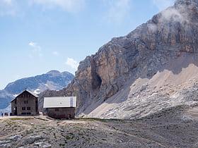 planika lodge at triglav parque nacional del triglav