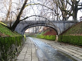 Rooster Bridge