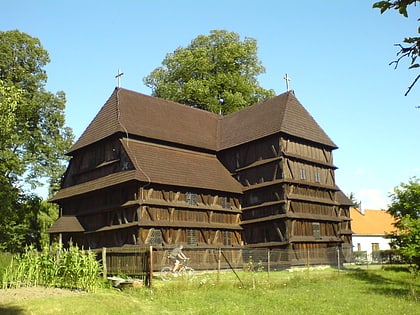 Église articulaire en bois de Hronsek