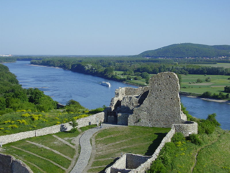 Castillo de Devín