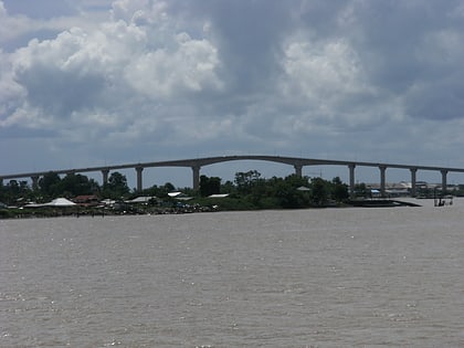 puente jules wijdenbosch paramaribo