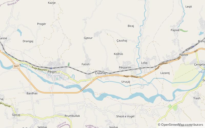district de peqin location map