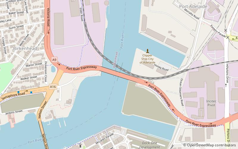 Tom 'Diver' Derrick Bridge location map