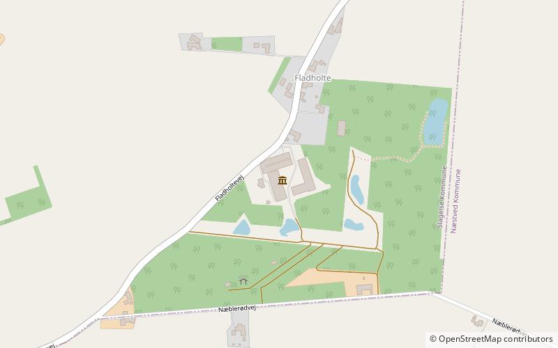 Panzermuseum East location map