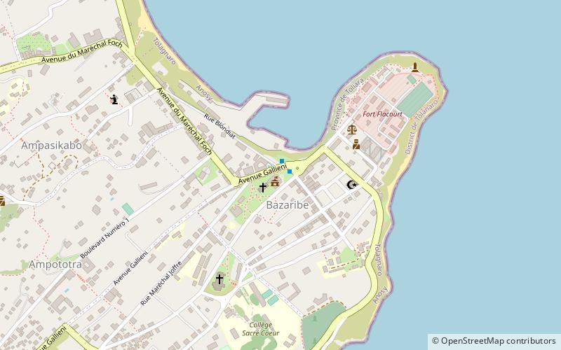dolphin fontaine tolanaro location map