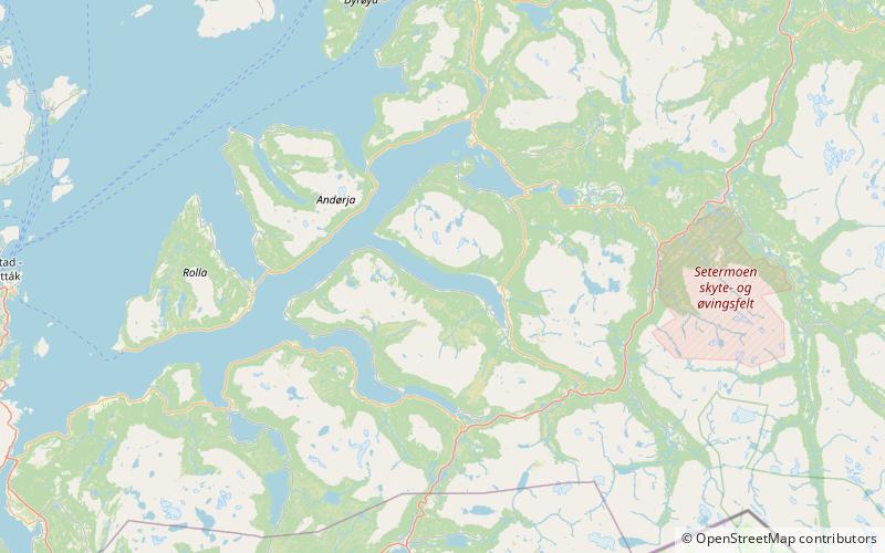Lavangsfjorden location map