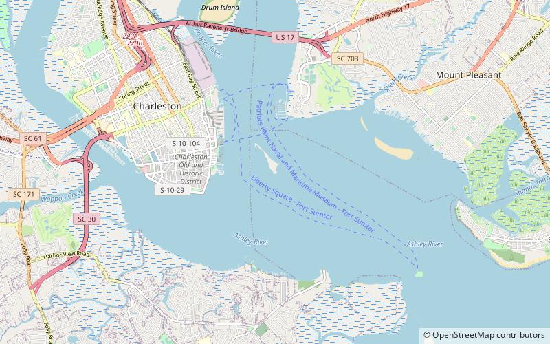 Castle Pinckney Light location map