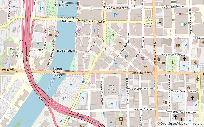 20 Monroe Live location map