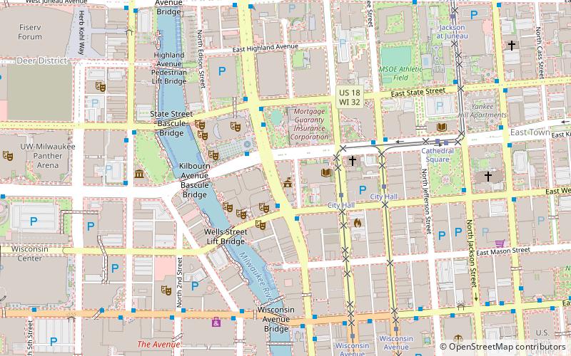 Milwaukee City Hall location map