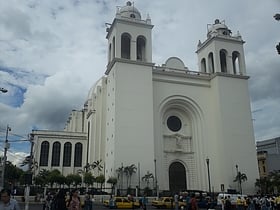 Cathédrale métropolitaine Saint-Sauveur de San Salvador