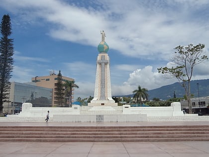 Plaza Salvador del Mundo