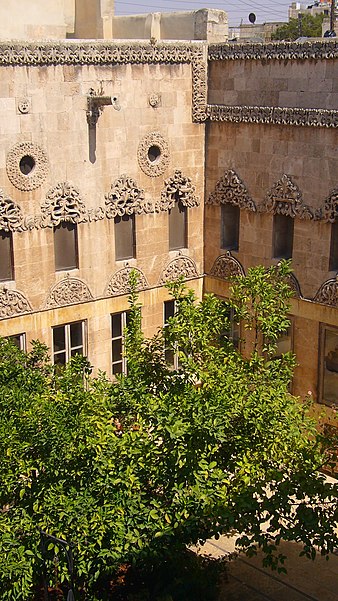 Beit Achiqbash