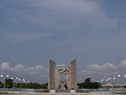 independence monument lome