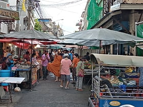 trok mo market bangkok