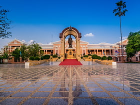 saranrom palace bangkok