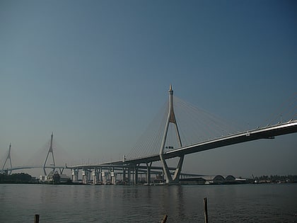 bhumibol bridge bangkok