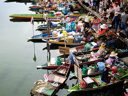 khlong hae floating market hat yai