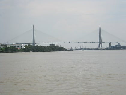 kanchanaphisek bridge bangkok