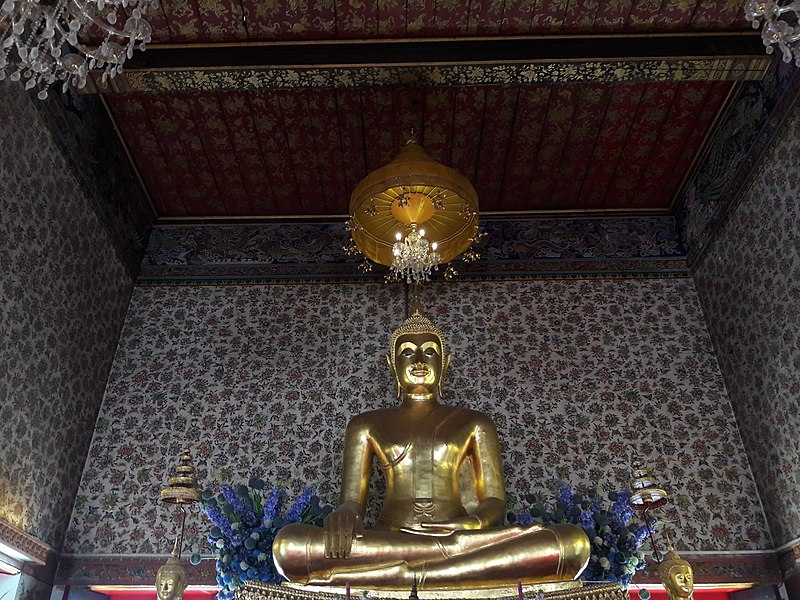 Wat Sam Phraya