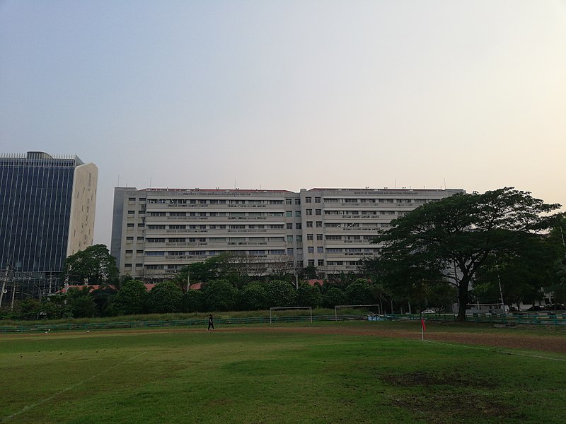 Universidad Silpakorn
