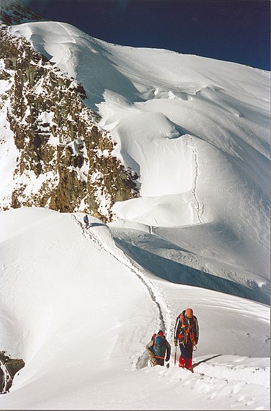 Pico Korzhenevskaya