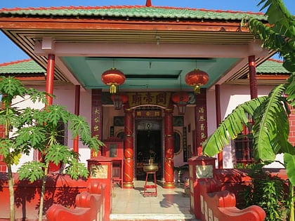 chinese temple of dili