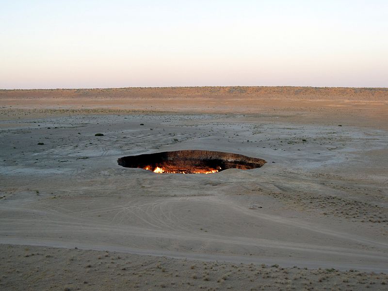 Darvaza Fire Crater - Gateway to Hell