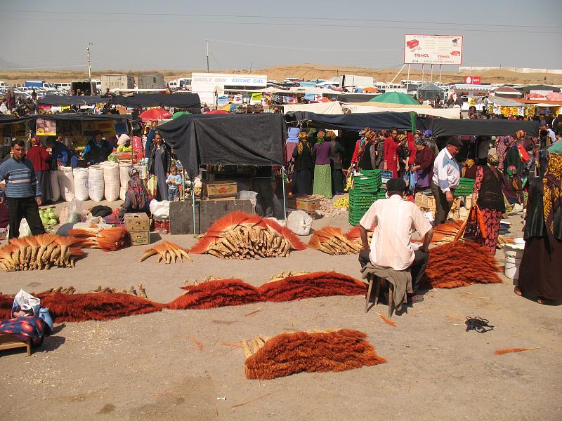 Altyn Asyr bazaar