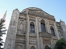 Mezquita de Pertevniyal Valide Sultan