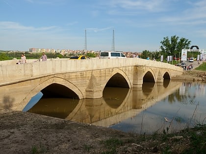 Kanuni Bridge