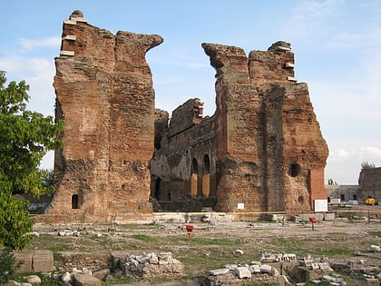 basilica roja bergama